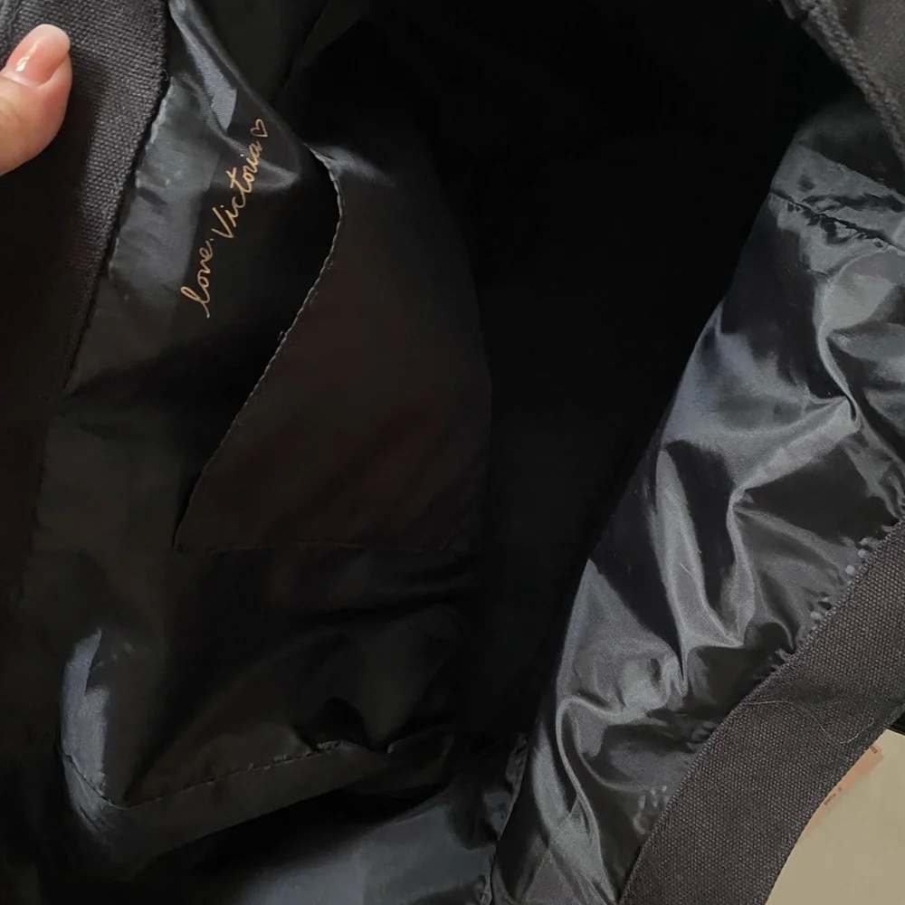 Victoria Secret bag 💼 - Picture 8 of 14